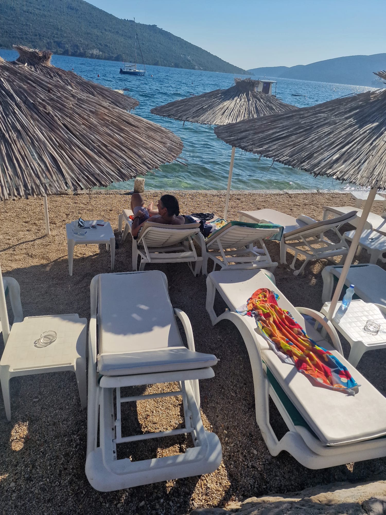 GRAND PAPARAZZO uhvatio finalistu "Nikad nije kasno" na plaži, zbog jednog poteza svi kažu: "Kakav car" VIDEO 8 IMG 20240716 WA0022 1