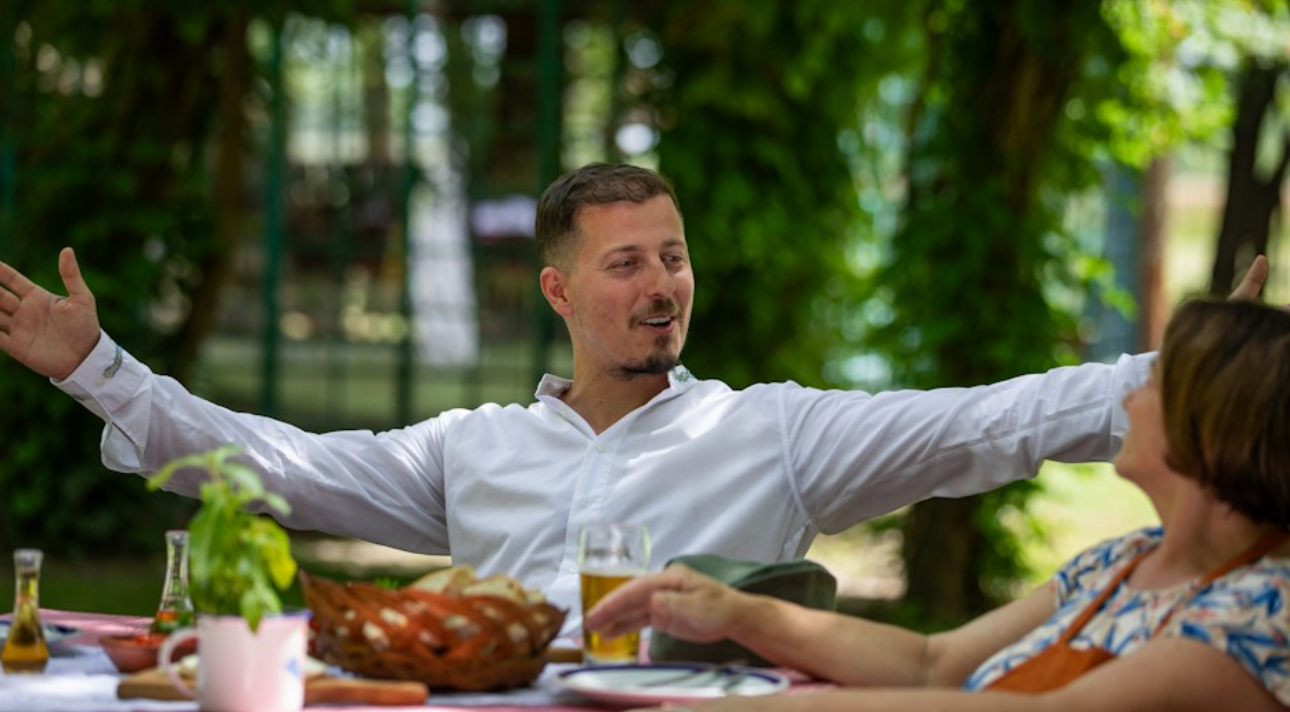 Ovo od njega niko nije očekivao: Dinča snimio pesmu posvećenu posebnoj ženi, a u spotu se pojavljuje jedna velika folk zvezda VIDEO 6 IMG 4513