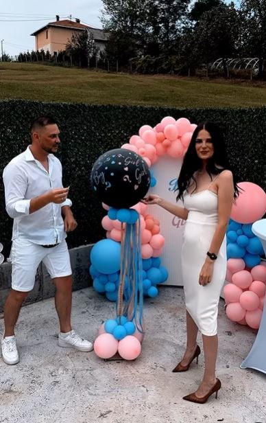Zvezda Granda postaje tata: Nakon razvoda, oženio se u tajnosti, a sada otkrio pol bebe VIDEO 6 dhdhd