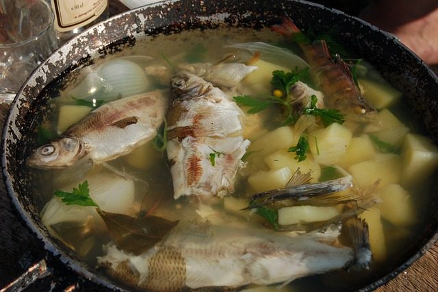 Riblju čorbu niko ne sprema kao Vojvođani, a ovo je njihov najbolji recept 7 image 14 4