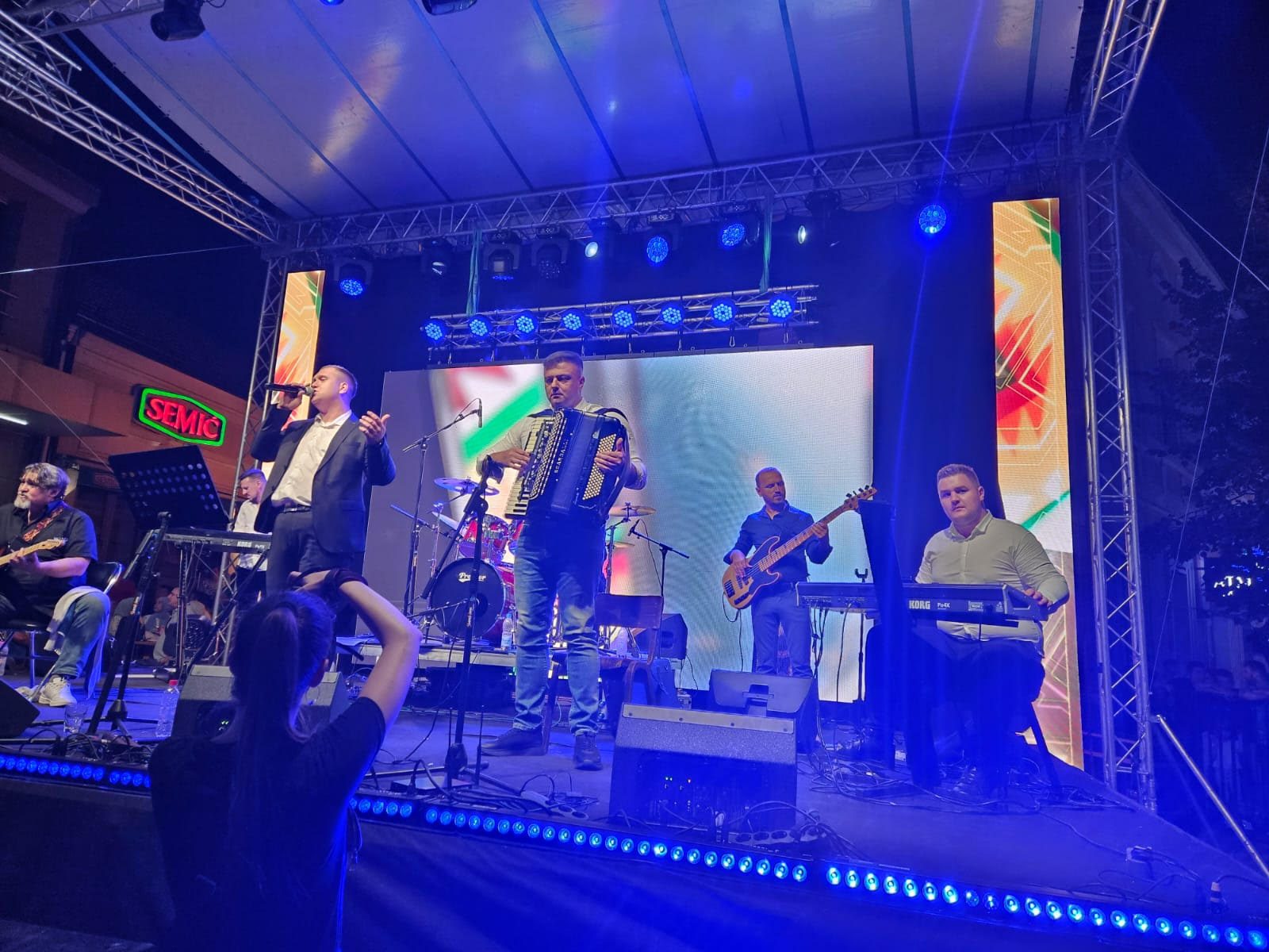 Delirijum u Visokom: Bosanac i Sidik zajedno na sceni, Bosna na nogama VIDEO 5 image 23 51
