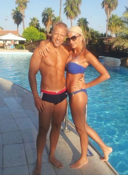 Žena Milana Kalinića grmi u kupaćem: Svi komentarišu njeno zategnuto telo u petoj deceniji FOTO 6 mkk