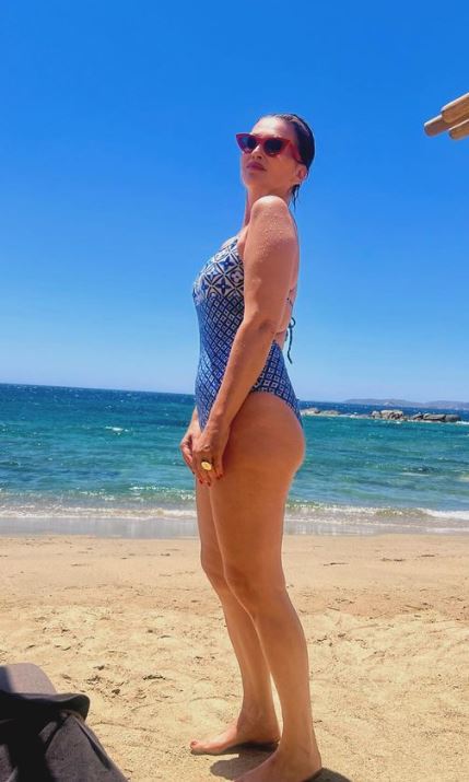 Skinula se Nina Badrić i pokazala telo u kupaćem: "Godine ti ne mogu ništa" FOTO 6 nina badric