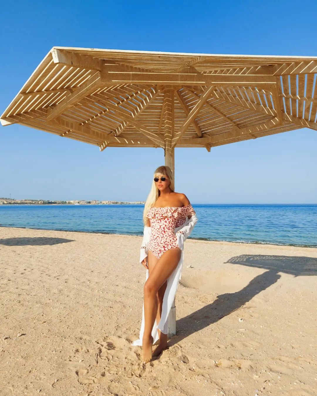 jami u bikiniju