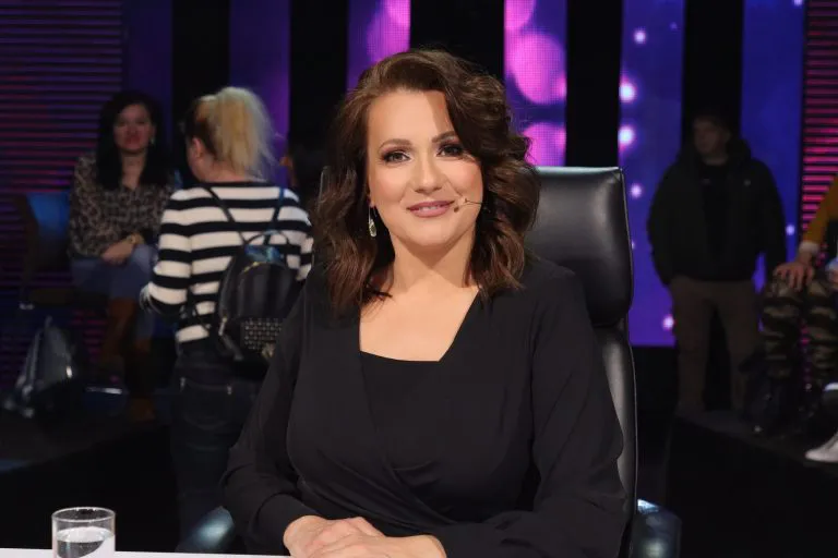 Šemsa Suljaković oduševljena takmičarkom iz "Nikad nije kasno", ganula je direktno u srce VIDEO 6 ELVIRA RAHIC NNK SNIMANJE 23022024 FOTO MUNJA 3 ok 768x512 1