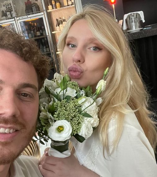 Nemanja Vico i Jelena Nikolić izgovorili sudbonosno "Da": Vaterpolista nakon zlata na Olimpijadi napravio intimno venčanje (FOTO) 6 Untitled 51