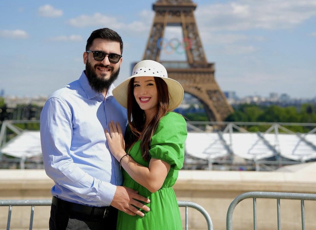 Danica Crnogorčević i njen muž đakon krstili bebu dok je bila u inkubatoru: "Borili su se za njen život, niko nije verovao da će da se izvuče" 5 image 7 30