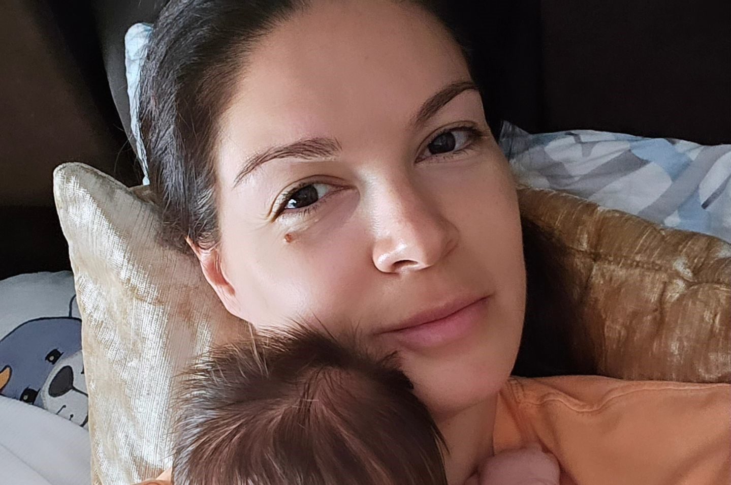 Sanja Kužet prvi put pokazala najmlađeg sina Vuka, svi kažu da je isti mama (FOTO) 6 sanja kuzet sin e1722875740295
