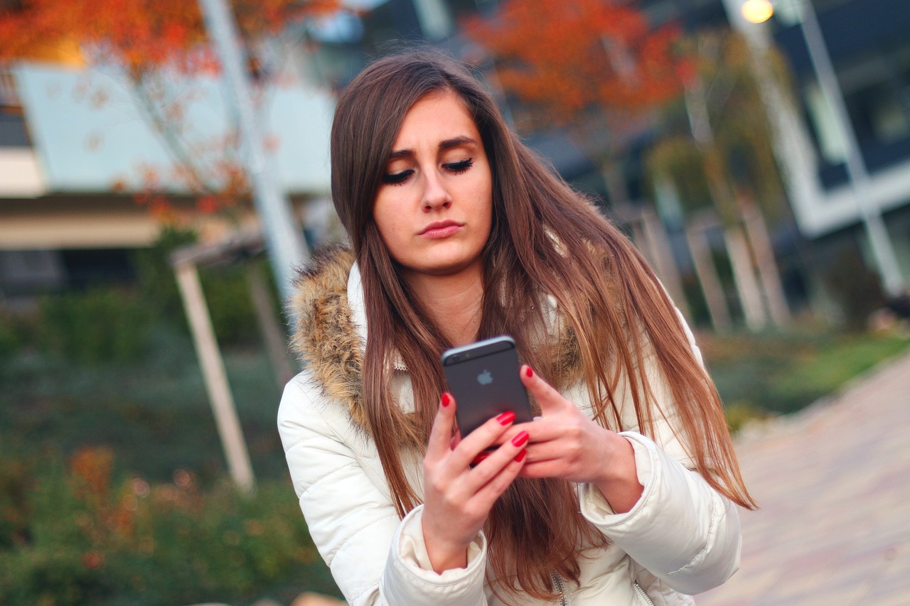 Odgovaraju na poruke brzinom munje: Ova tri znaka prosto ne mogu bez digitalne interakcije 5 smartphone 569076 1280