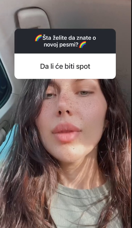 Zorja pokazala lice bez trunke šminke, svima zapala za oko jedna stvar (FOTO) 8 zorja 1