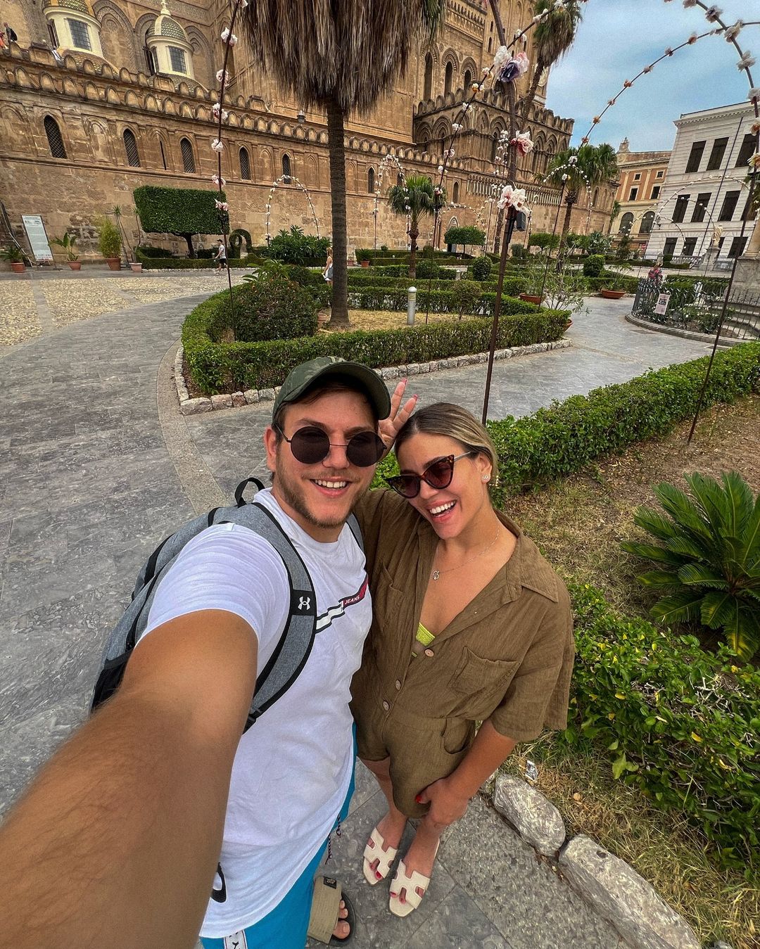 Zvezda Granda fotkama u kupaćem srušila internet, a tek da joj vidite dečka FOTO 8 Snapinsta.app 458737033 1758325341663970 6852447222668811488 n 1080