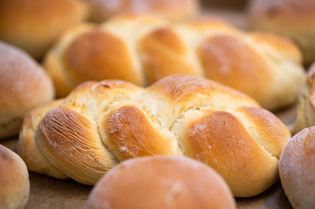 Uz ovaj trik testo će vam biti meko kao pena: Ovo je recept za domaće kiflice koji će oduševiti sve domaćice 7 bread 4046506 1280 1