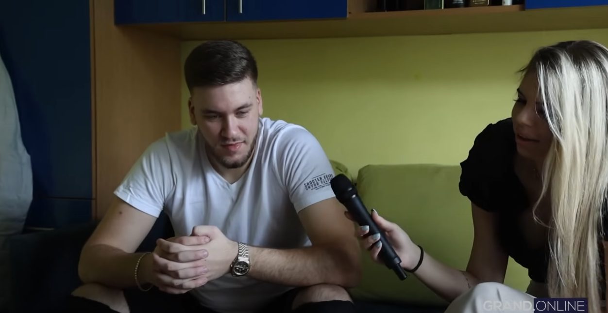 Zavirite u porodičnu kuću Petra Krekića zbog koje zastaju prolaznici (VIDEO) 9 petar krekic soba