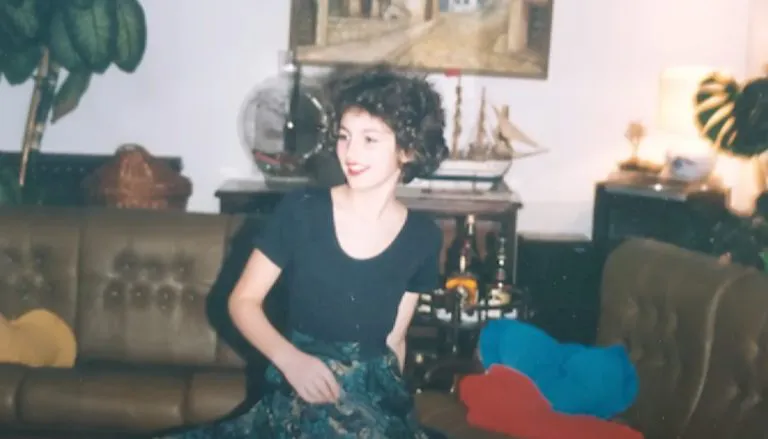 Od slatke devojčice do pevačice koja je fascinirala najveće zvezde: Nikad je ne biste prepoznali (FOTO) 8 renata kukolj 3 768x439 1