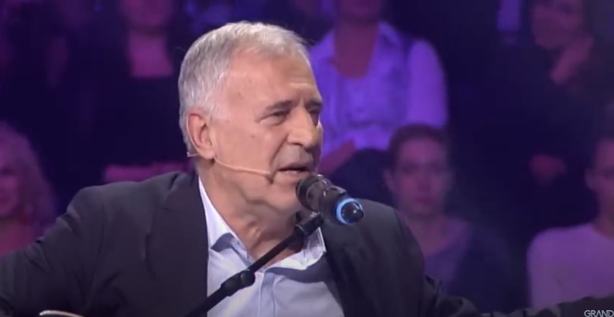 Vanja Bulić je godinama na televiziji, a samo je jednom pevao pred milionima gledalaca: "Noge su mi se tresle" VIDEO 5 vanja bulic