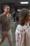 Brenin sin stigao sa devojkom na Tein koncert, snajka pokušala da se sakrije od kamera VIDEO 3 viktor zivojinovic 1