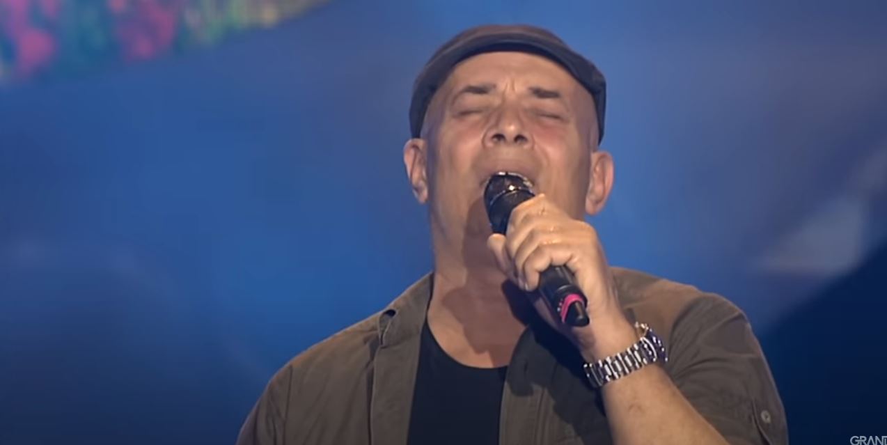 Ovaj pokojni pevač bio je prvi učesnik emisije "Nikad nije kasno" 7 Capture 14