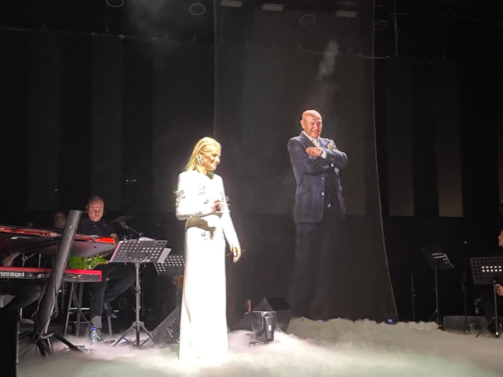 Nestvarna scena na koncertu, svi u suzama: Šaban Šaulić otpevao pesmu sa Ildom (VIDEO) 5 ilda šaulić koncert