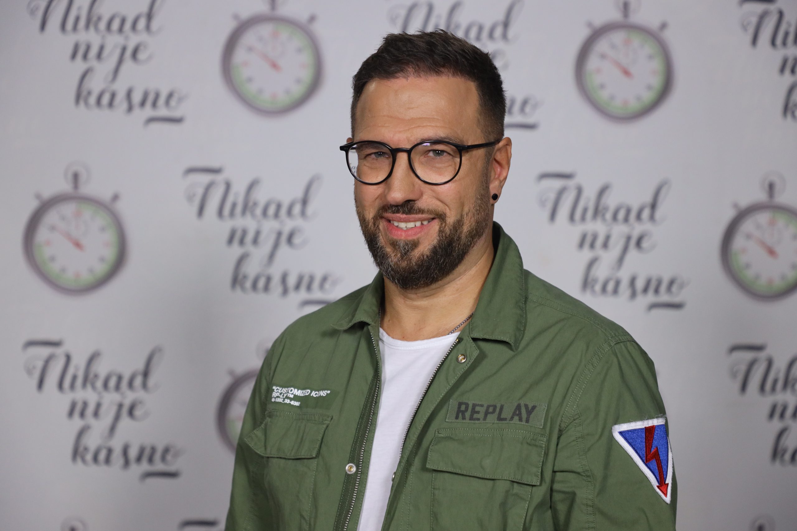 Provedite Badnje veče uz emisiju "Nikad nije kasno", evo ko će pevati za vas 15 JOSIP PANTIC 45 GOD. NIRNBERG 7