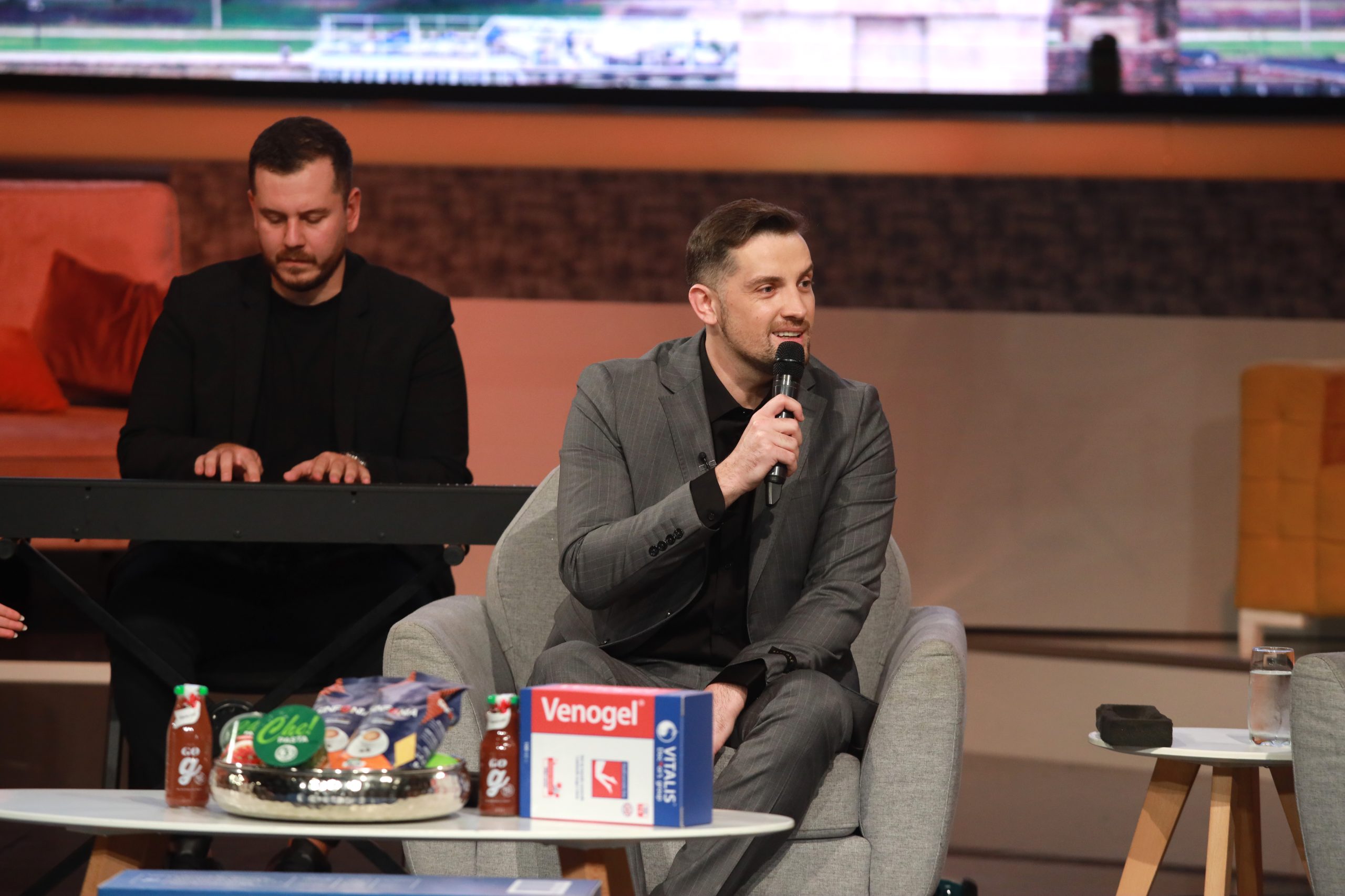 Mirza Selimović u šoku zbog direktora GRANDA, doživeo iznenađenje ispred studija: "Je l' moguće ovo?" (VIDEO) 12 MIRZA SELIMOVIC ZGS SNIMANJE 09102024 FOTO MUNJA ok 1 1