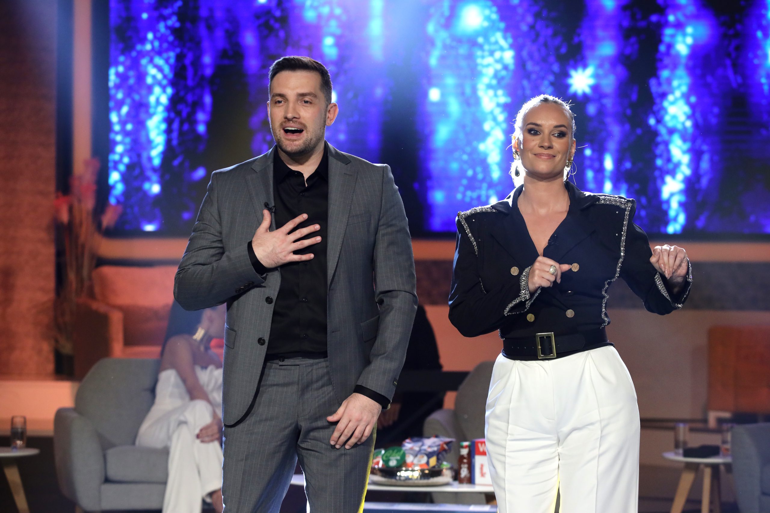 Mirza Selimović u šoku zbog direktora GRANDA, doživeo iznenađenje ispred studija: "Je l' moguće ovo?" (VIDEO) 13 SEJLA ZONIC I MIRZA SELIMOVIC ZGS SNIMANJE 09102024 FOTO MUNJA ok 2