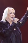 Jezivo priznanje Vesne Zmijanac: "Odem na groblje, popijem devet čokanjčića rakije i onda me uhvati san" 2 VESNA ZMIJANAC FOTO MUNJA 2