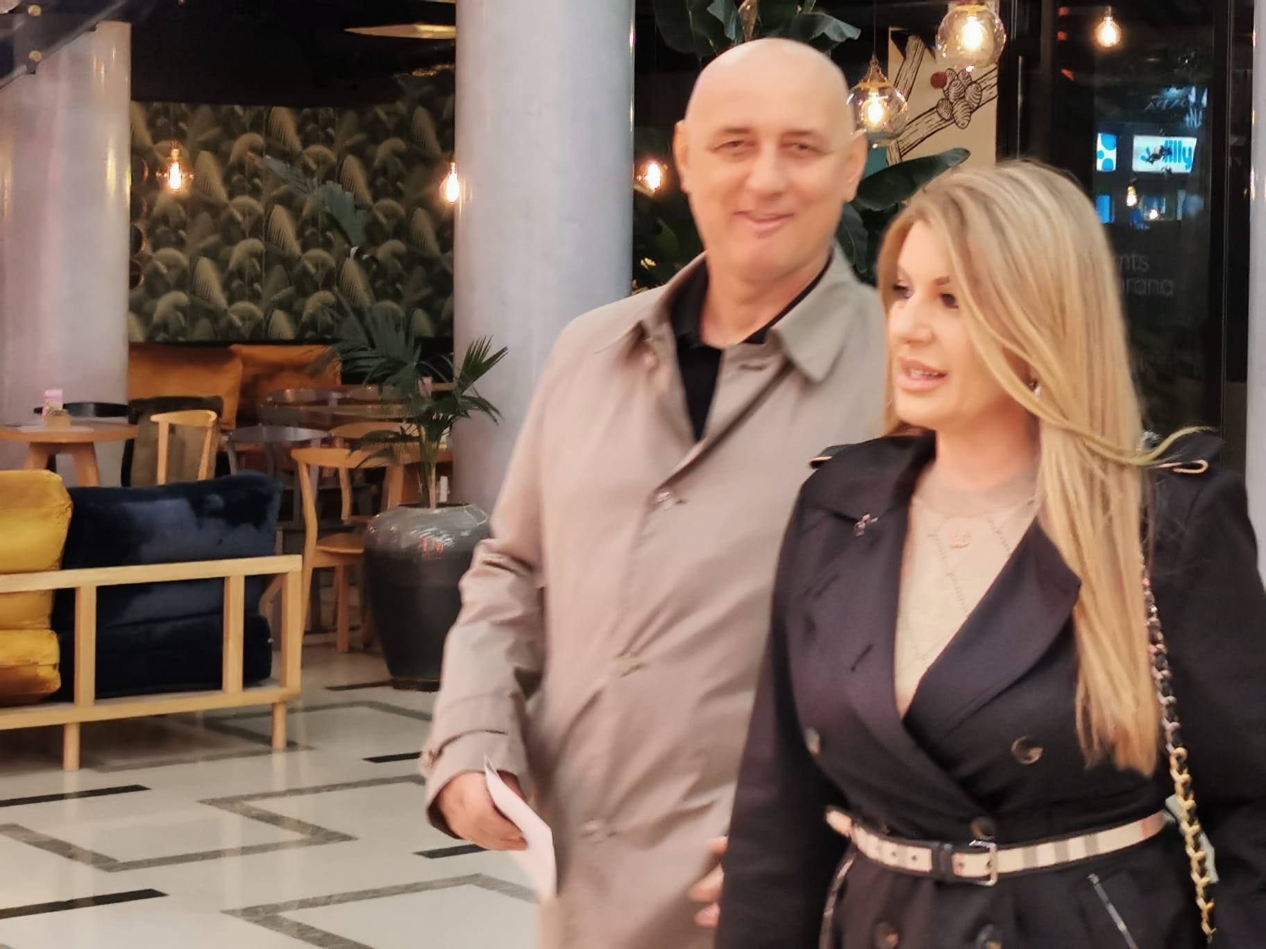 Cela estrada došla da podrži Snežanu Đurišić: Velika imena stigla na koncert, tu su i kolege iz žirija "Zvezda Granda" VIDEO 11 image00004 1