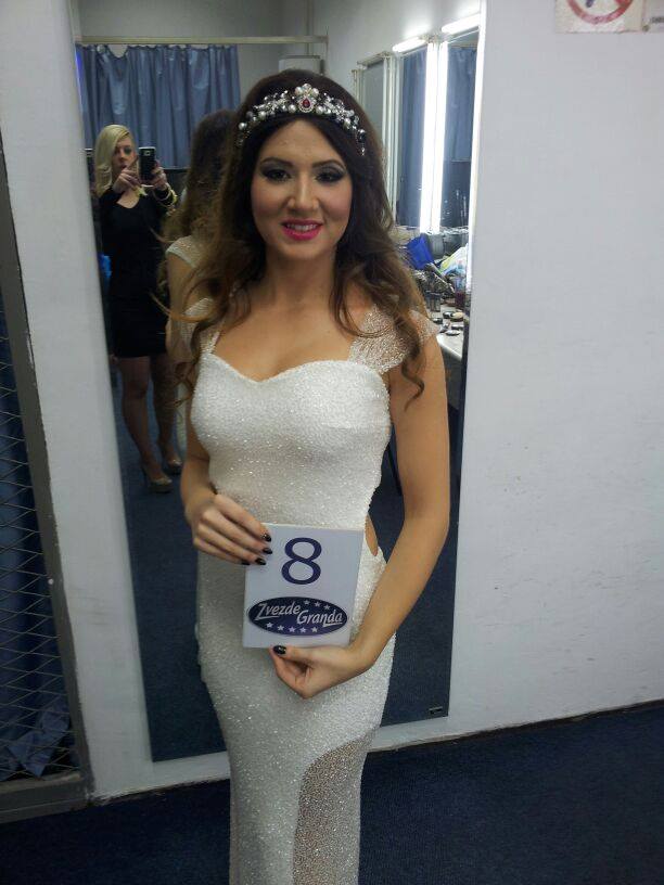 Nakon 9 godina ponovo u "Zvezdama Granda", takmičarka se u tajnosti udala i dobila dete 6 maja dameski
