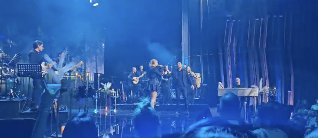 Sada je jasno zašto su bili miljenici publike: Šejla Zonić i Mirza Selimović zapevali duet na koncertu, cela dvorana se naježila VIDEO 5 IMG 9412