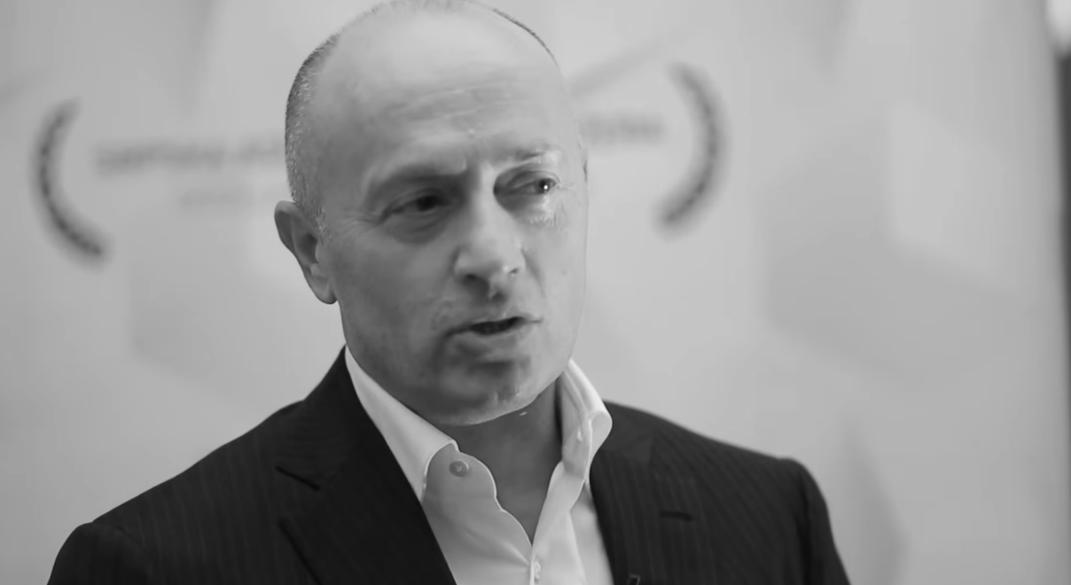 Miodrag Kostić ostavio troje dece iza sebe: Evo ko će naslediti bogatstvo "kralja šećera", najbogatijeg Srbina 5 Screenshot 2024 11 13 095551
