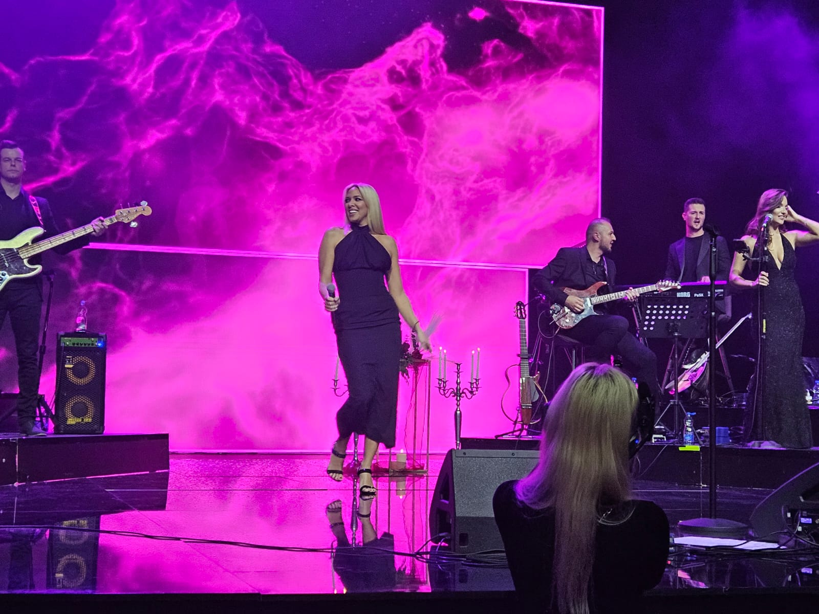 Nju niko nije očekivao kod Mirze Selimovića, kada se ova pobednica ZG pojavila na sceni, nastao je pravi lom (VIDEO) 7 WhatsApp Image 2024 11 15 at 21.48.03