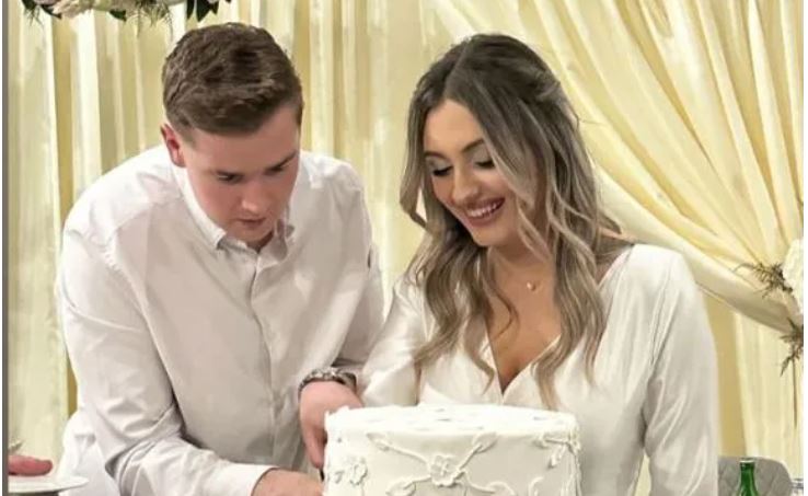 Najpoželjniji neženja iz "Zvezda Granda" stao pred matičara, a kada vidite mladu biće vam jasno zašto je toliko čekao FOTO 5 anid