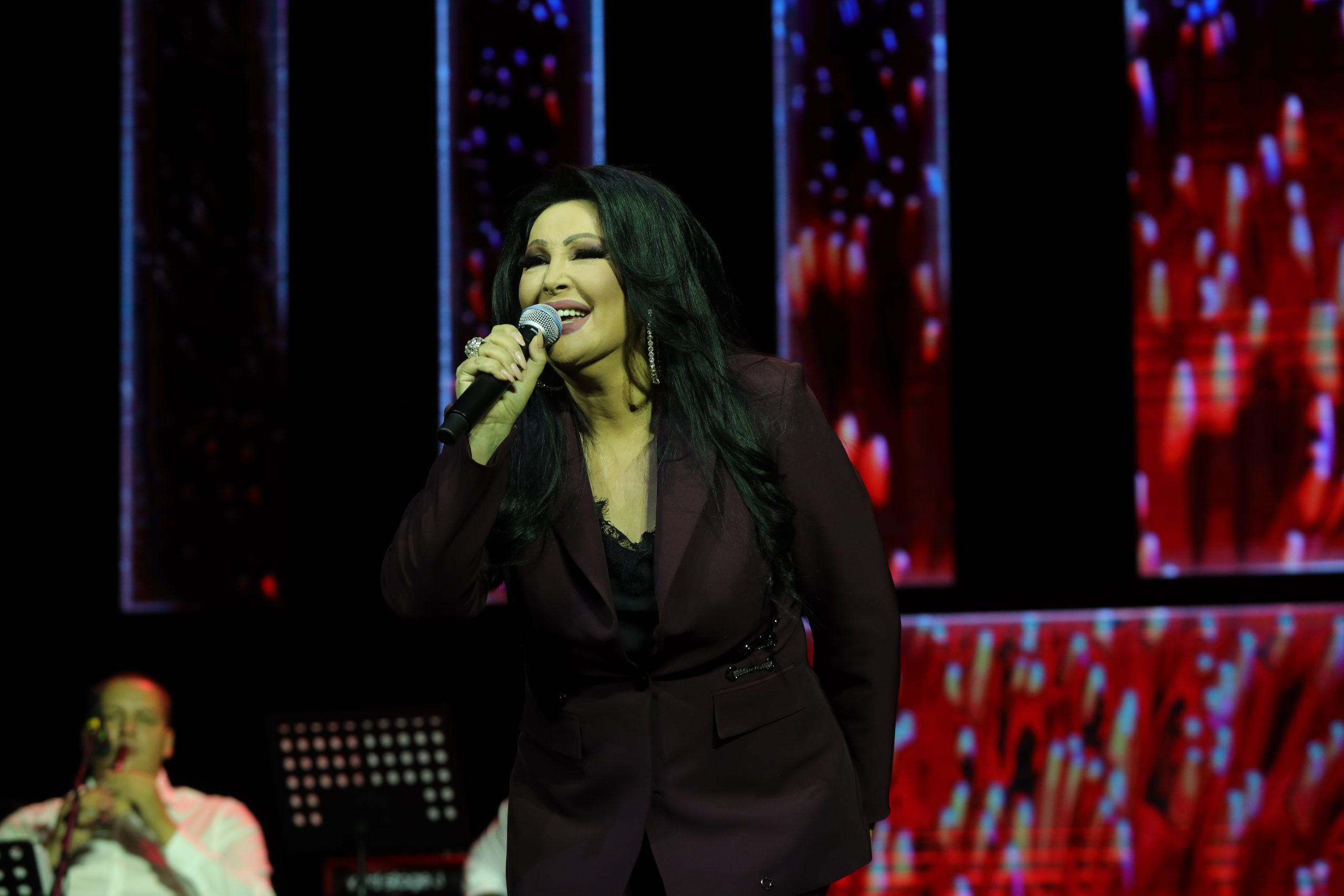 Sarajevo na nogama: Dragana Mirković najavila spektakl u Zetri koncert u znaku hitova i humanosti VIDEO 6 dragana mirkovic