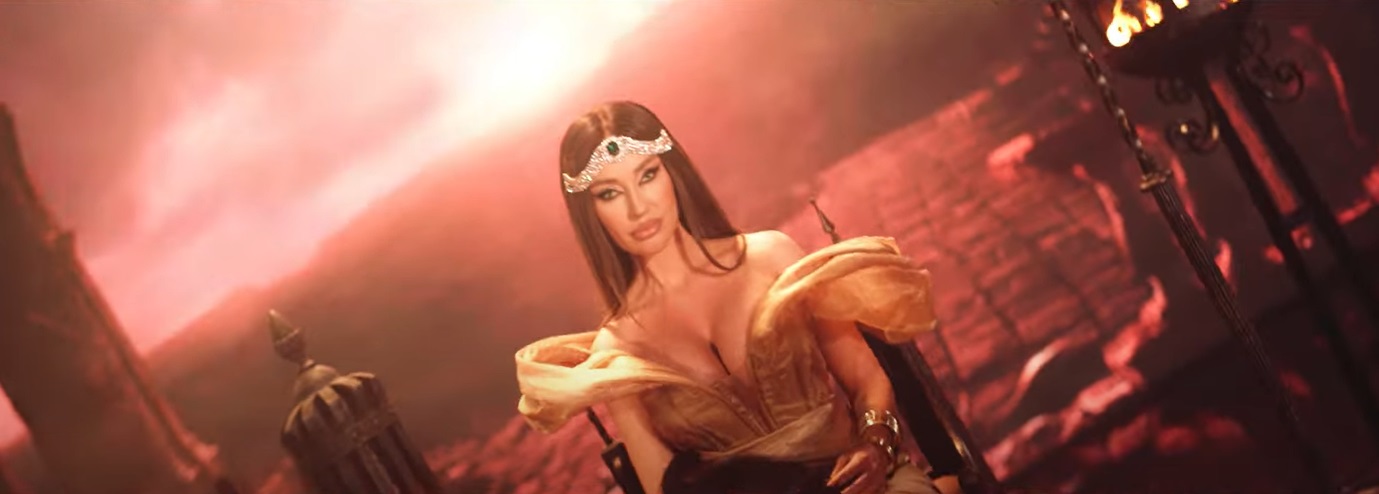 Vrela k'o pustinja Sahara: Katarina Živković objavila novu pesmu, mreže gore VIDEO 6 kaca zivkovic 5