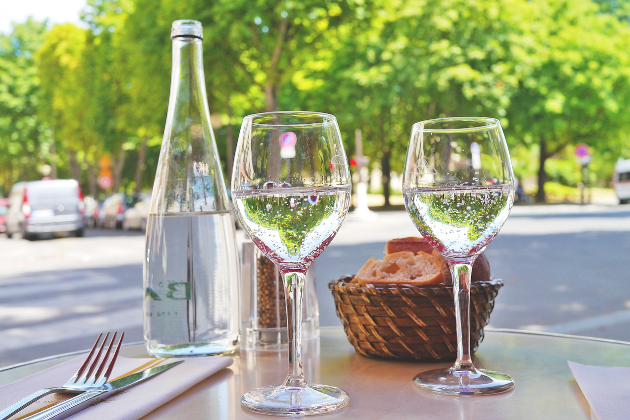 restaurant 825044 1280