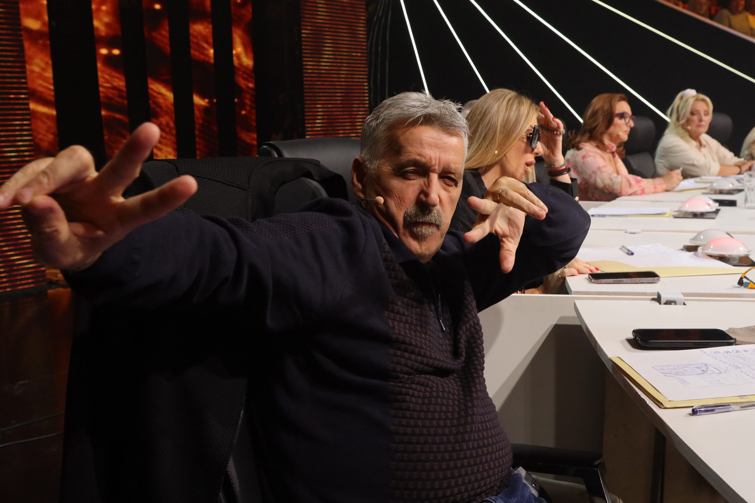 Ovo niko nije očekivao: Ispred Cece zasvetleo panik taster, Boske odjavio emisiju 9 0A0A0837