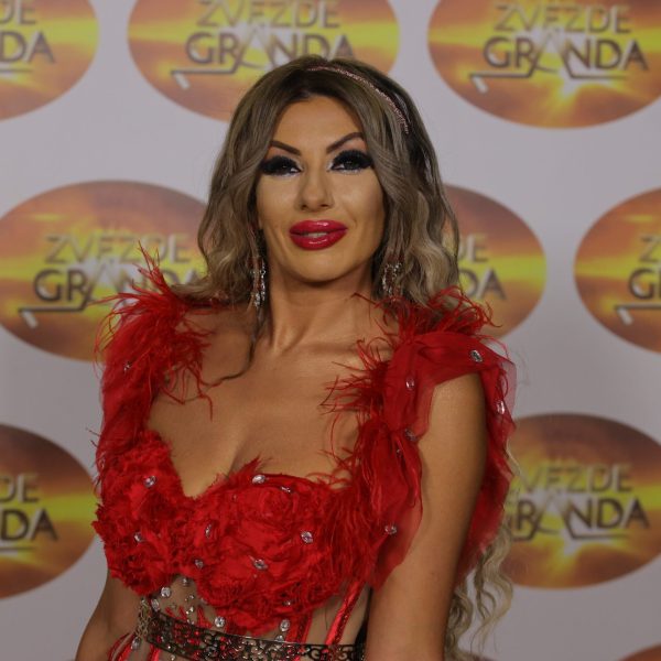 ANA UROSEVIC 33 GOD. NIS 22