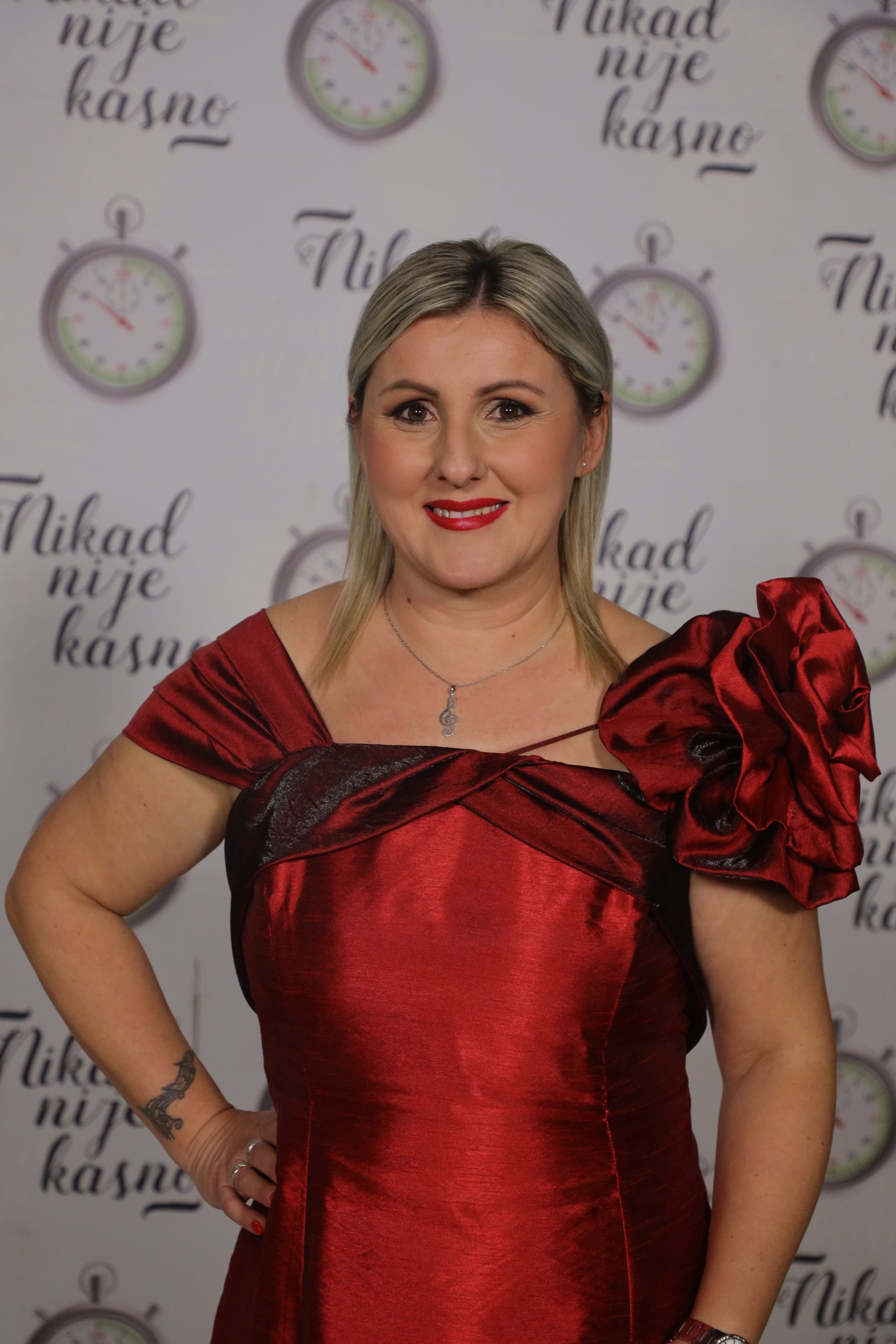Najmlađa baka iz "Nikad nije kasno" otkrila čime se zapravo bavi: "Za to je potrebna dobra noga" VIDEO 9 MONIKA VISNJIC 41 GOD. STEFANEC CAKOVEC 34