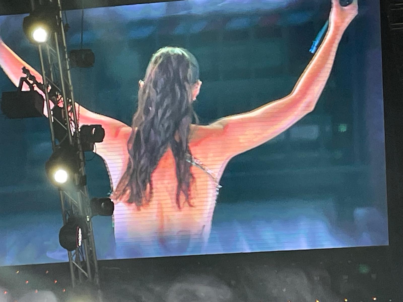 Aleksandra Prijović započela koncert kroz suze: Arena otvorena za 360 stepeni, spektakl kakav do sada NISMO VIDELI 8 PHOTO 2024 12 22 21 29 38 2