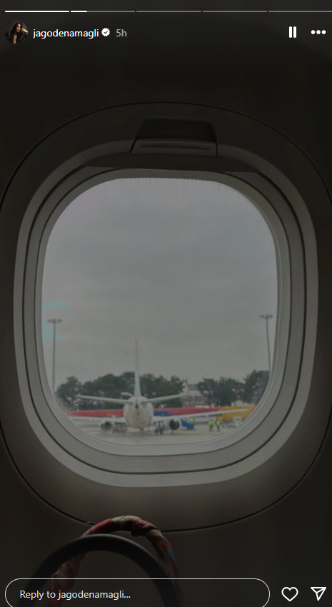 Jelisaveta Orašanin napustila Srbiju: Evo gde je glumica krenula sa ćerkom i šta rade na aerodromu (FOTO) 6 Screenshot 2024 12 13 150611