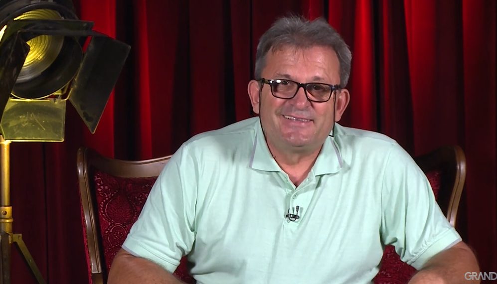 "Jedino nisam bio diler i lopov": Pevač menjao zanimanja kao čarape, a evo čime se danas bavi 7 Screenshot 2024 12 22 153723