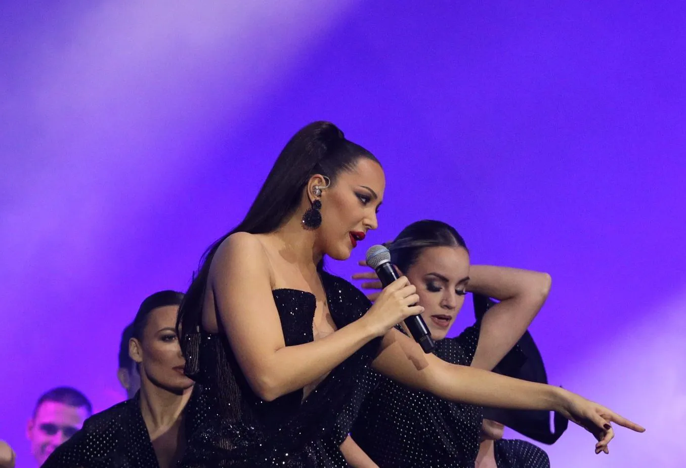 Aleksandra Prijović zapevala na proslavi kod Šaulića, novopečeni tata u transu VIDEO 6 aleksandra prijovic peti koncert zagreb 3 e1707850324873