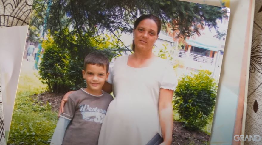 U ovoj kući živi najmlađi finalista zvezda Granda VIDEO 7 inel nukic sa majkom