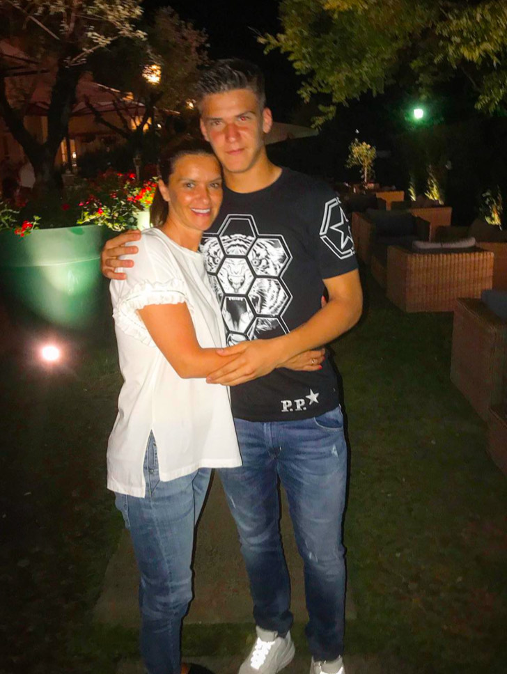 Ko je žena Dejana Stankovića od koje se razveo posle 23 godine braka? "Ona je najbolji potez moje karijere" 7 ko je žena dejana stankovića