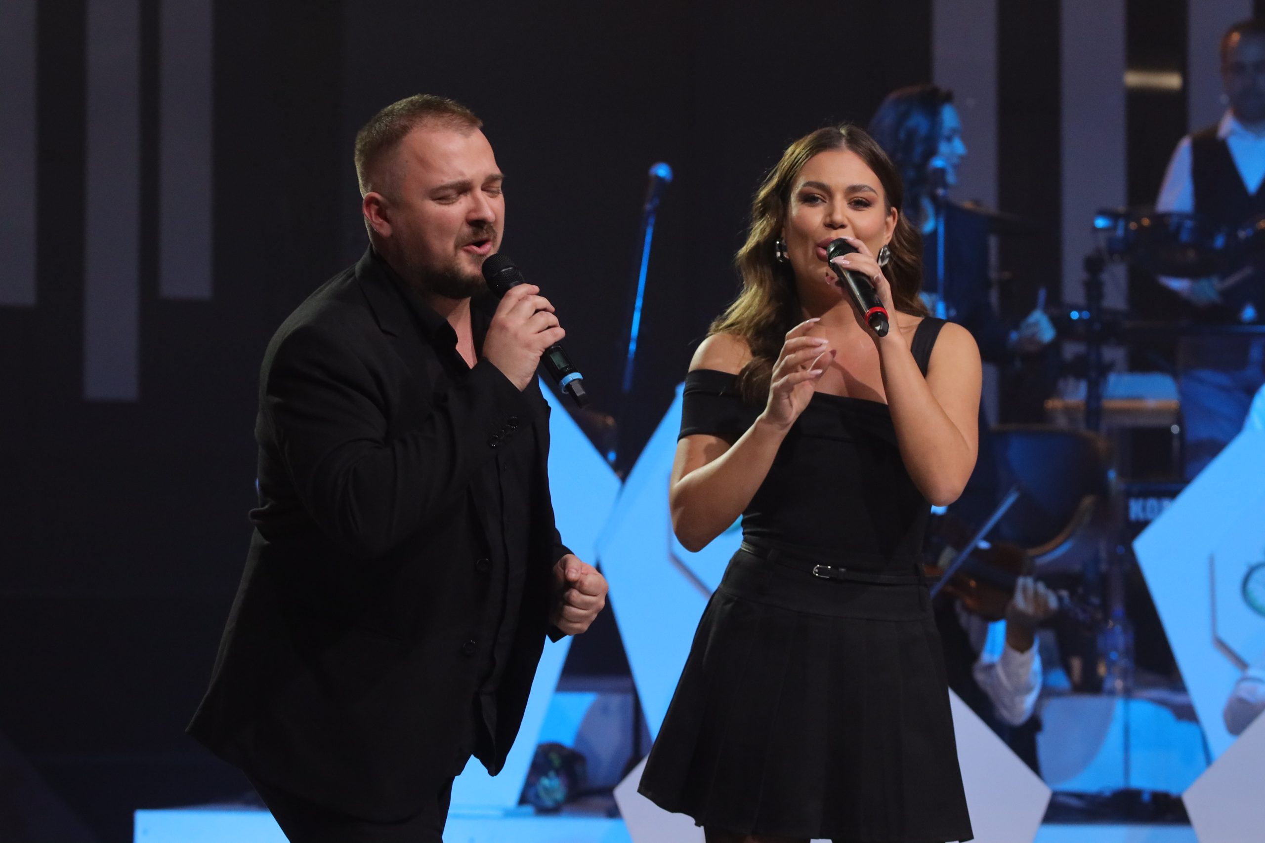 Zvezde Granda zapevale u "Nikad nije kasno", Žika Jakšić puca od ponosa: "Mi smo najbolji" VIDEO 7 Saša Popović i Jelena Prole