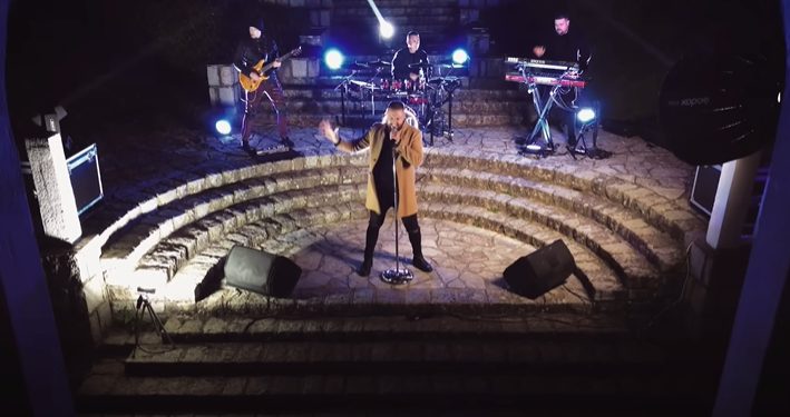 Popularni pevač obradio hit Sinana Sakića, kolege čestitaju: "Svaka ti čast" VIDEO 5 stefan babic nova pesma