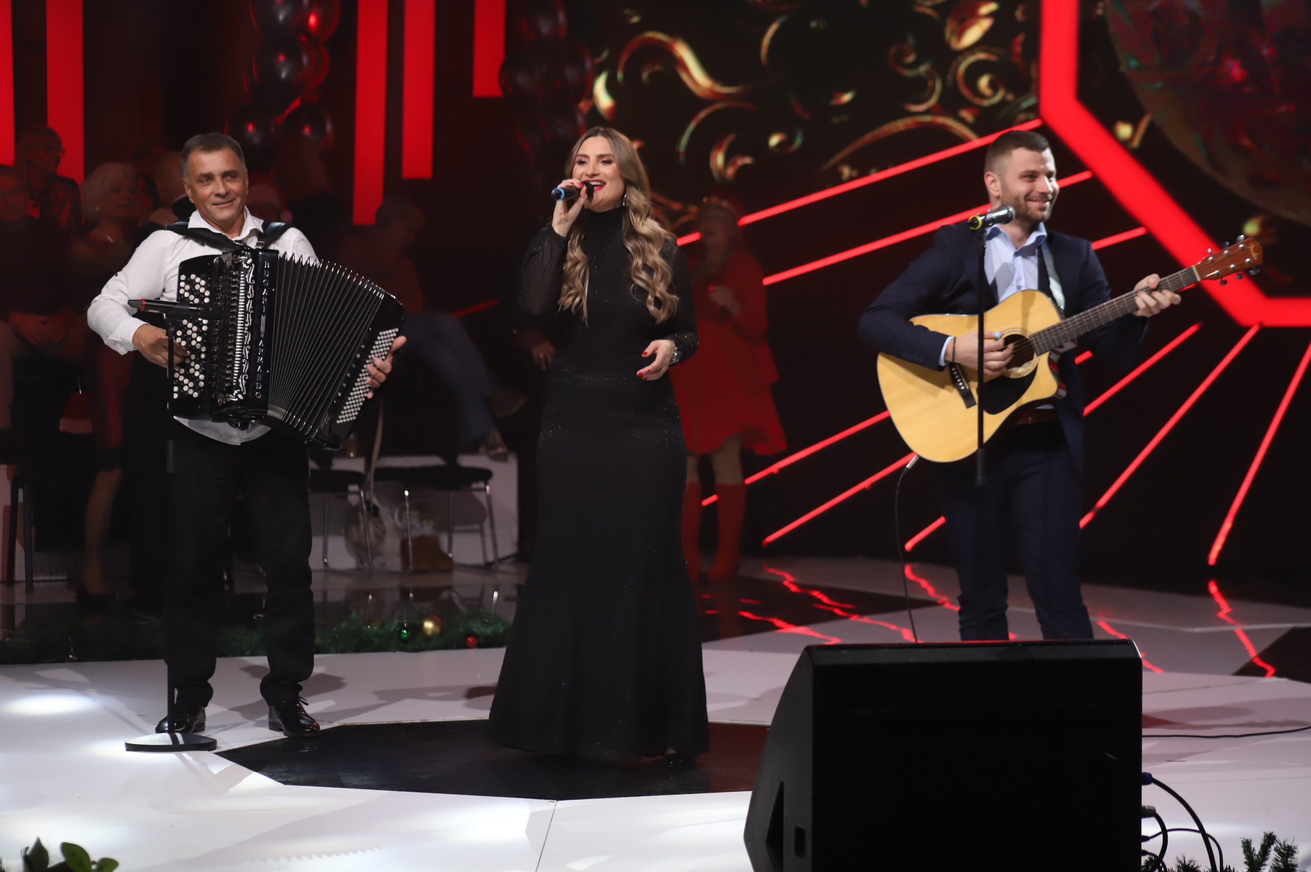Tanja Avramović otkrila koja pevačica joj je uzor: "Volela bih da ona komentariše moje pevanje" 7 tanja avramovic 3
