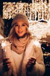 Zašto su ljudi rođeni u decembru posebni? Pošaljite osobi koja je rođena u ovom mesecu i pokažite joj zbog čega je drugačija 4 woman 4757707 1280