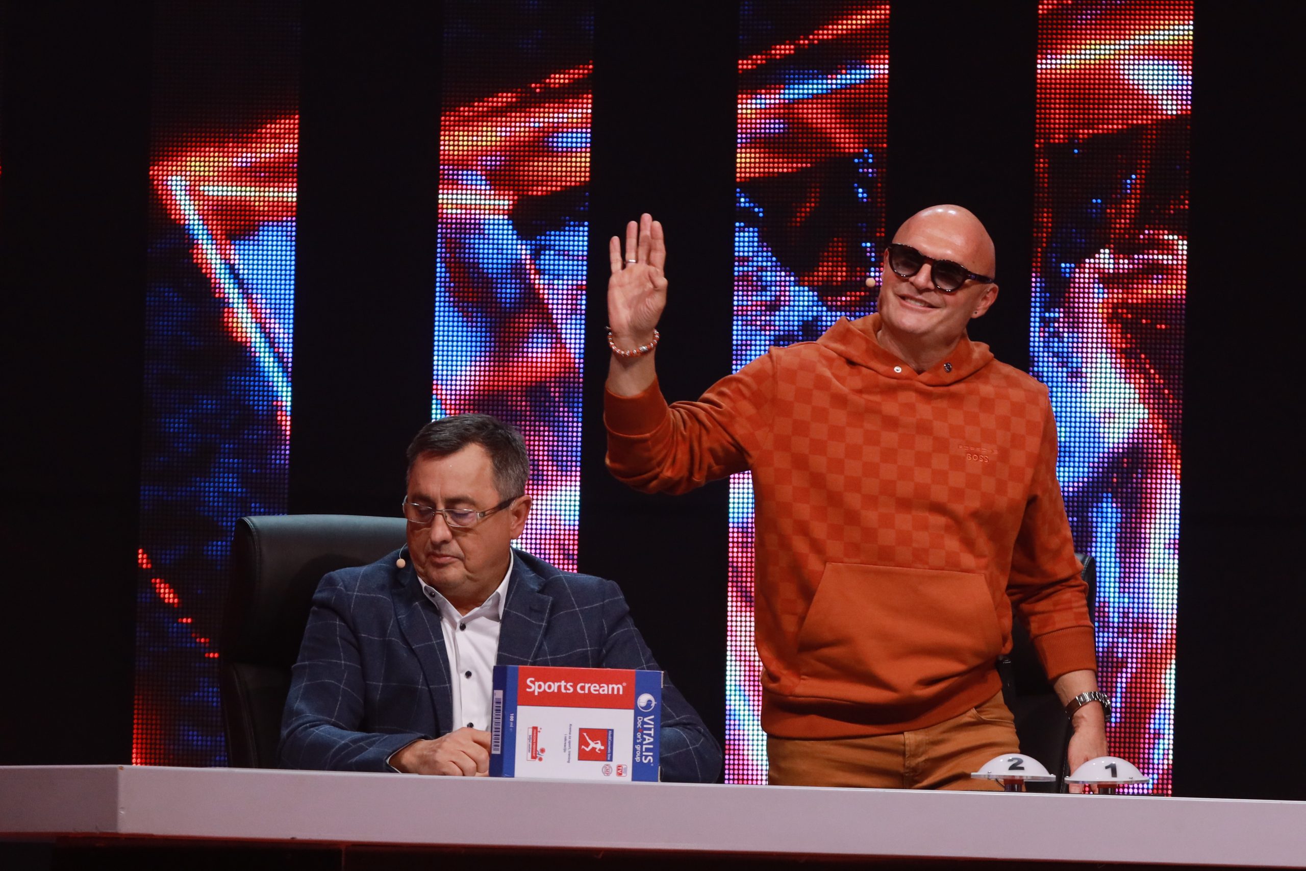 Kažu da je on najškolovaniji član žirija "Zvezda Granda", završio jedan od najprestižnijih fakulteta 8 0A0A0898