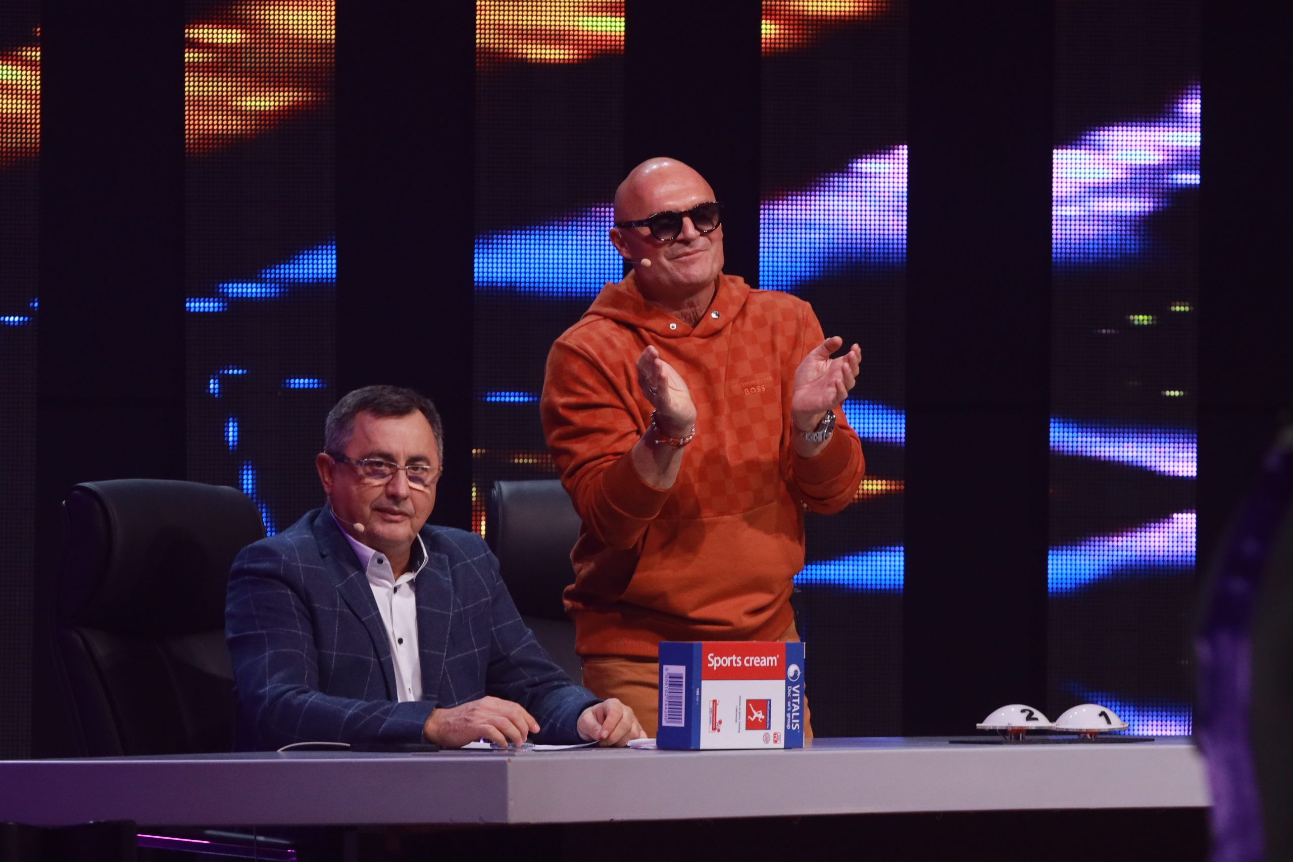 Kažu da je on najškolovaniji član žirija "Zvezda Granda", završio jedan od najprestižnijih fakulteta 6 0A0A0921 1